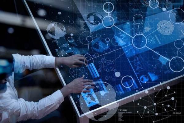 文科生转战计算机硬件开发 机遇、挑战与建议